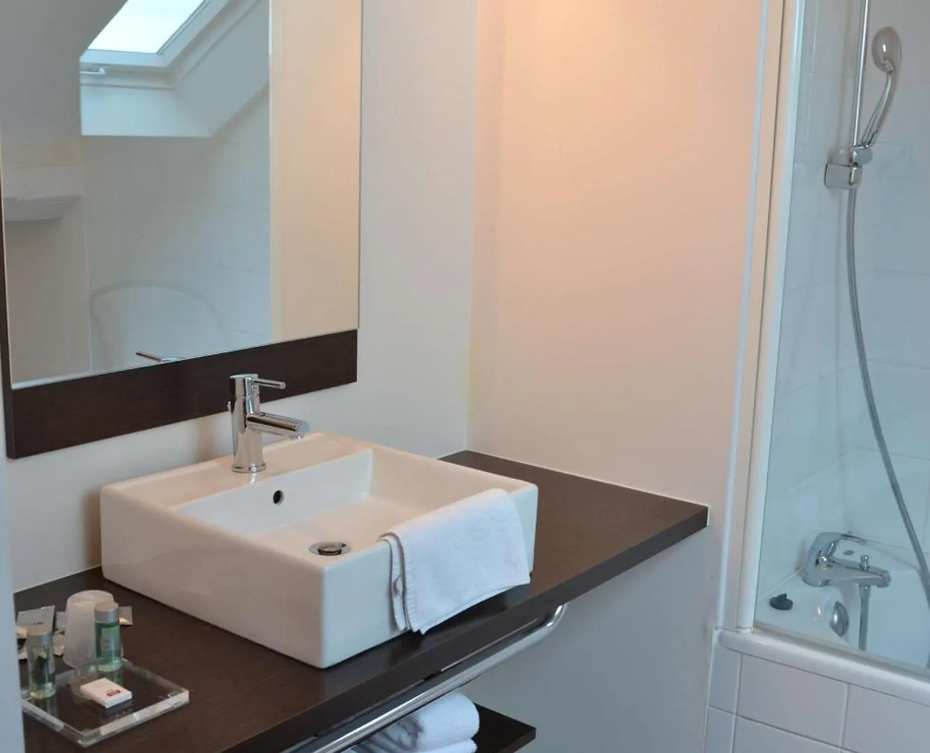 Brit Hotel Spa Le Connetable Dinan 3*,  France